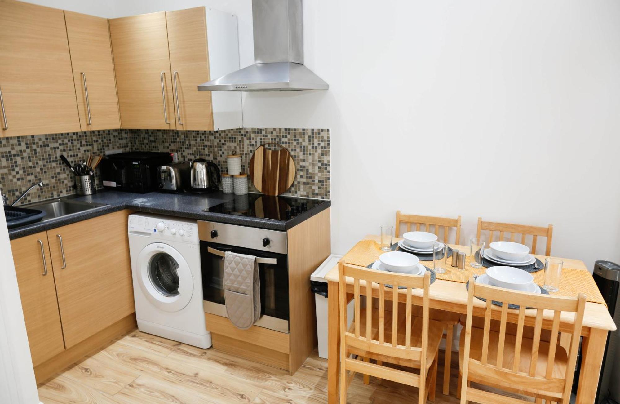 New Luxury Apartments In Central London Next To Shops, Cafes, Bars & Metro Екстер'єр фото