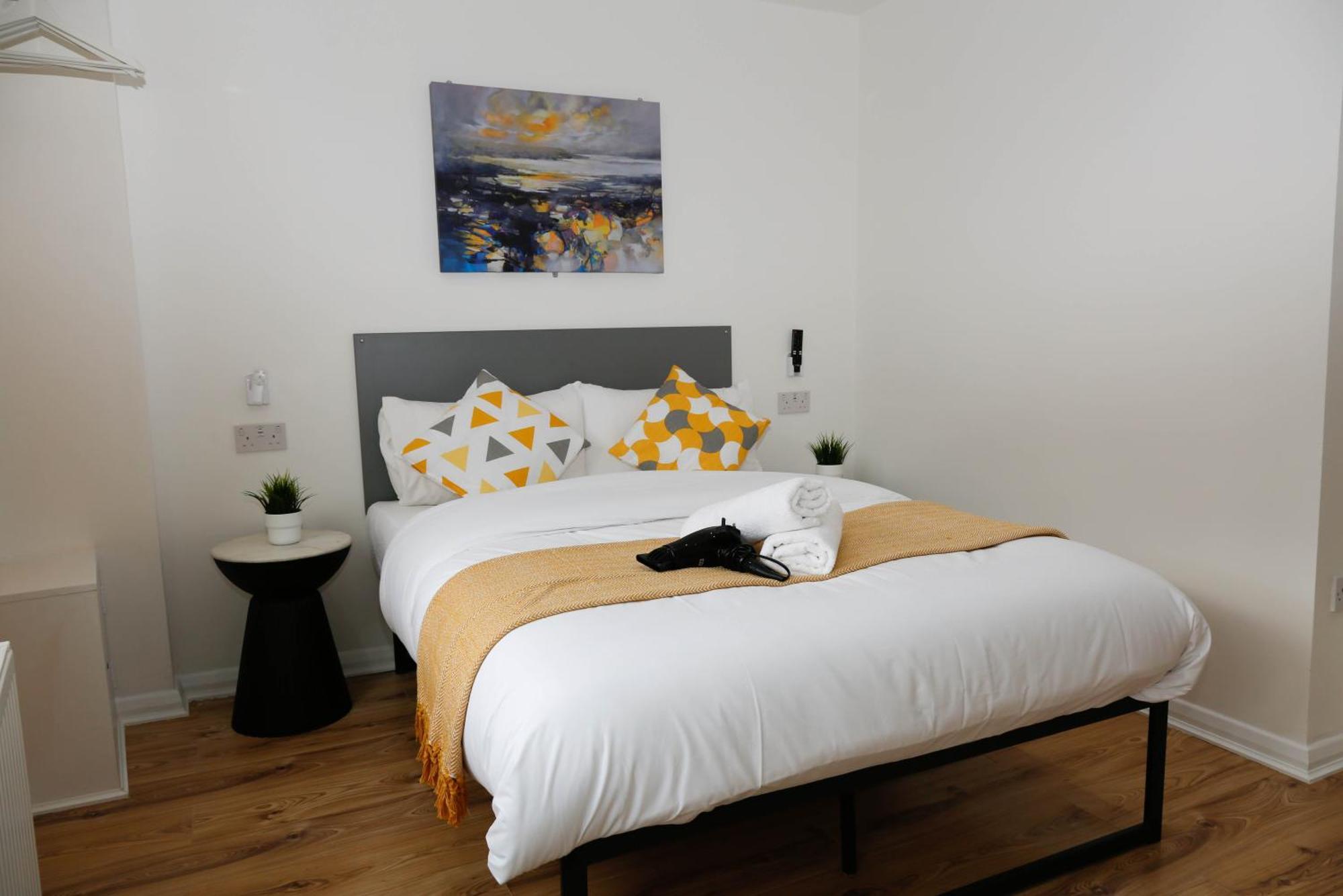 New Luxury Apartments In Central London Next To Shops, Cafes, Bars & Metro Екстер'єр фото