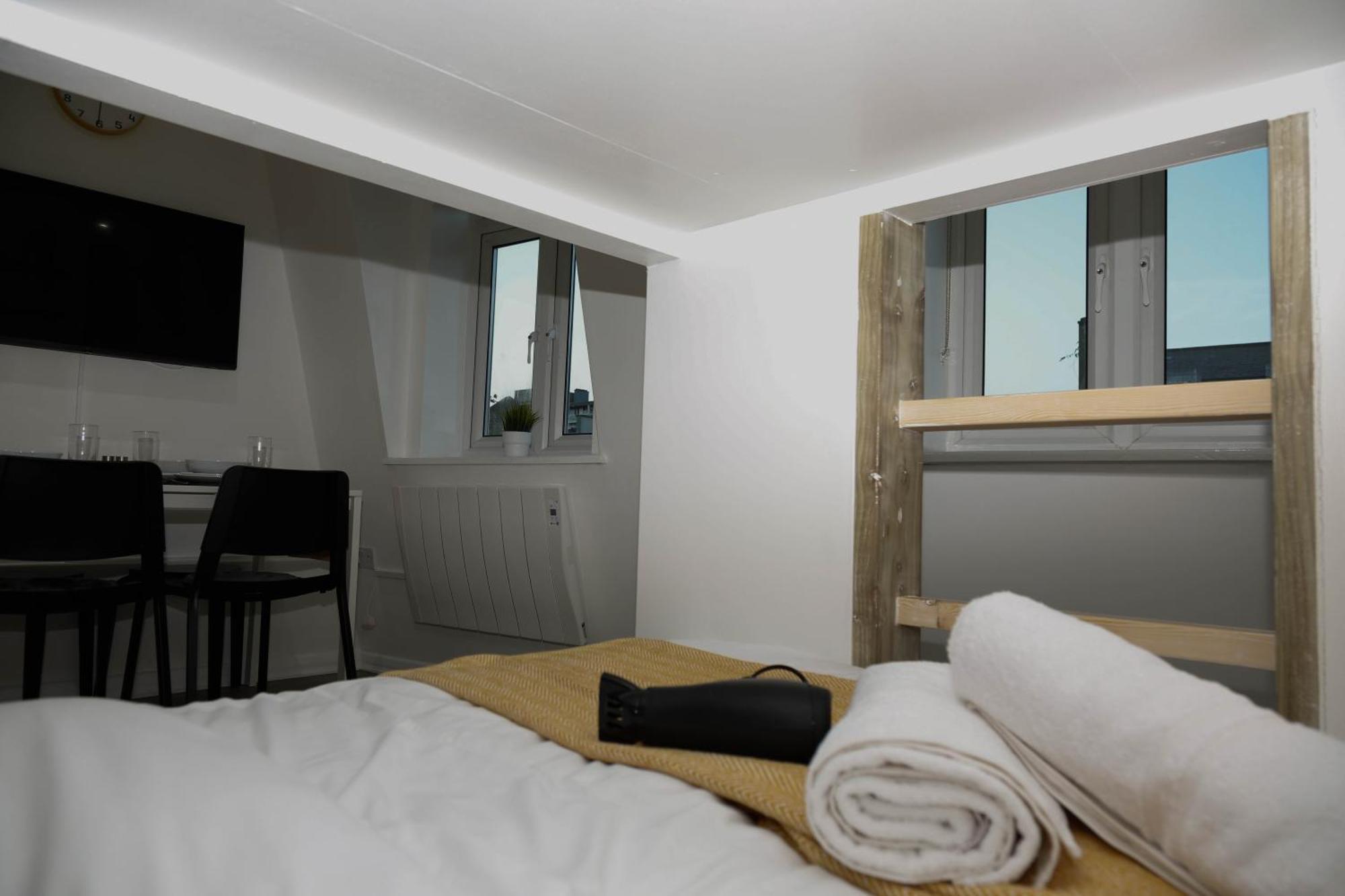 New Luxury Apartments In Central London Next To Shops, Cafes, Bars & Metro Екстер'єр фото