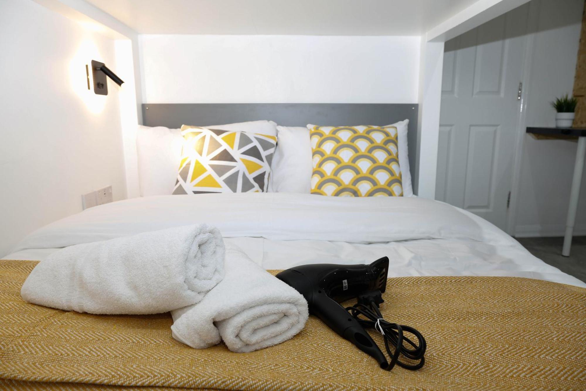 New Luxury Apartments In Central London Next To Shops, Cafes, Bars & Metro Екстер'єр фото