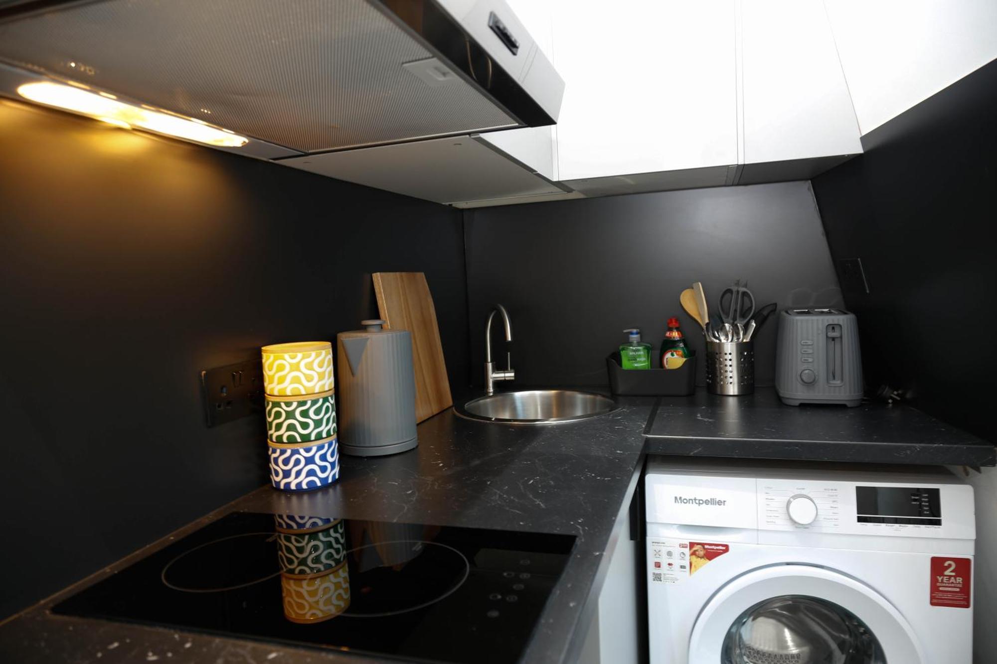 New Luxury Apartments In Central London Next To Shops, Cafes, Bars & Metro Екстер'єр фото