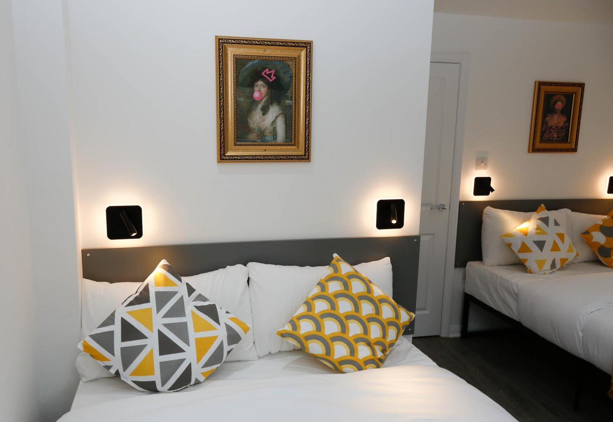 New Luxury Apartments In Central London Next To Shops, Cafes, Bars & Metro Екстер'єр фото