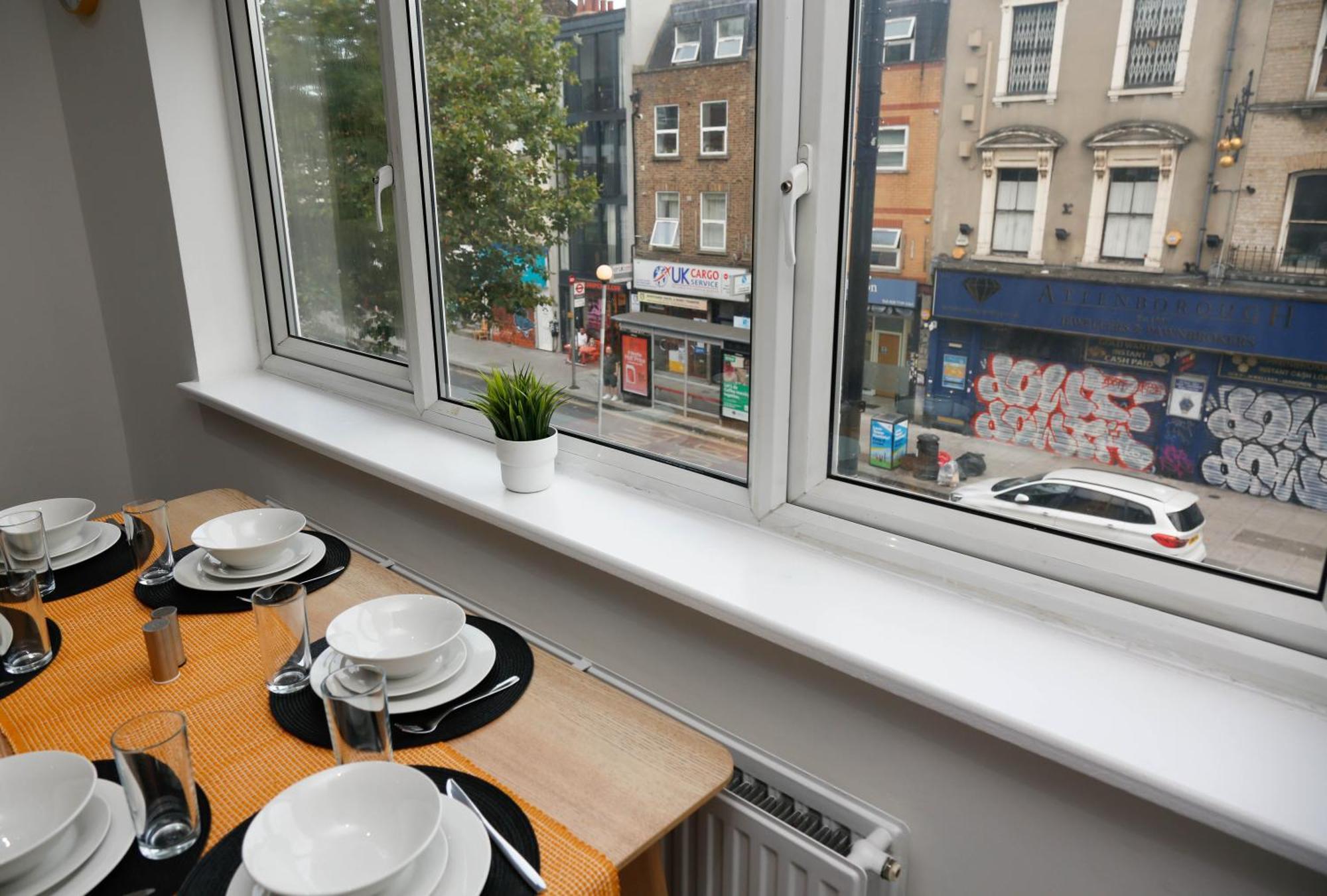 New Luxury Apartments In Central London Next To Shops, Cafes, Bars & Metro Екстер'єр фото