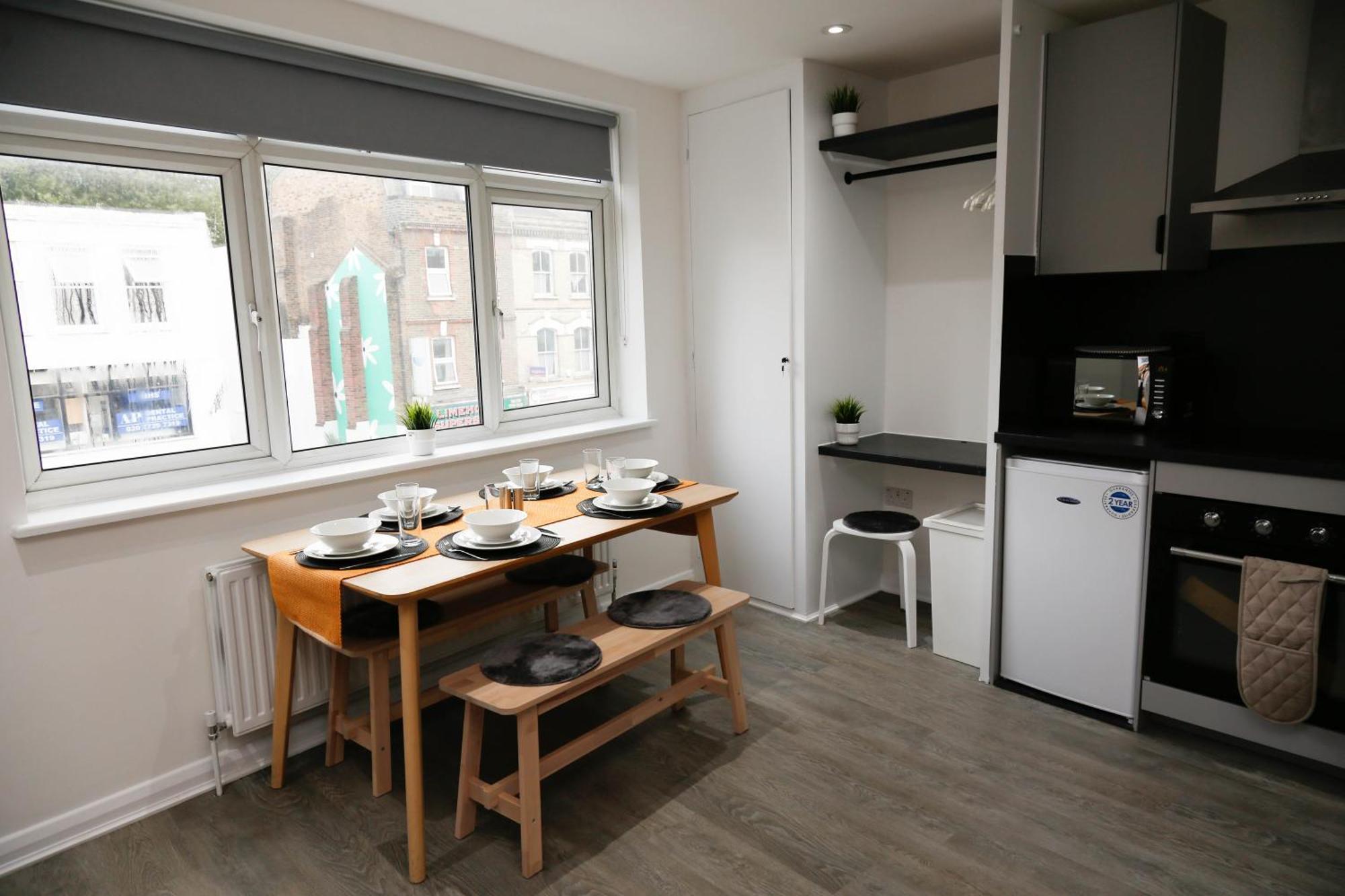 New Luxury Apartments In Central London Next To Shops, Cafes, Bars & Metro Екстер'єр фото